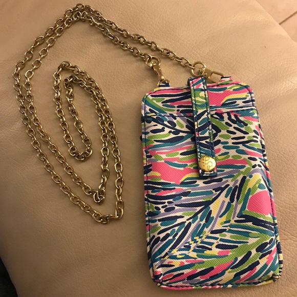 Lilly Pulitzer Accessories - Lily Pulitzer crossbody phone wallet